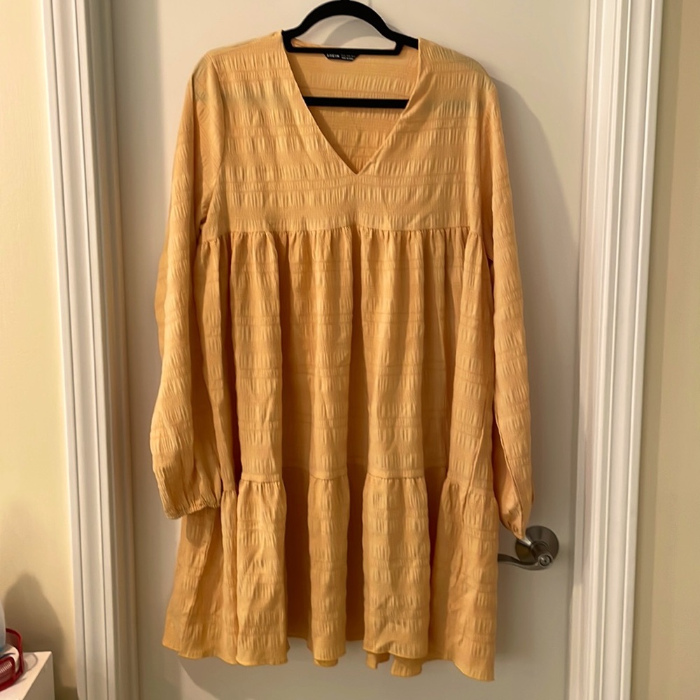 Flowy yellow dress